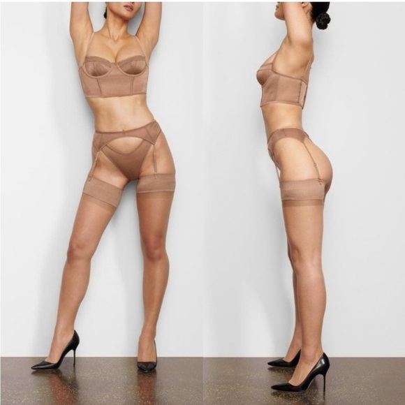 NWT SKIMS Glissenette Garter Belt in Chai Sz XXS - Picture 2 of 8